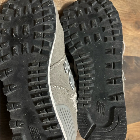 New Balance 574, size 6.5 - Picture 6 of 8